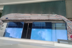 Thi công lắp đặt giếng trời tự động thông minh, Mái kính giếng trời -  0985 007 891 
