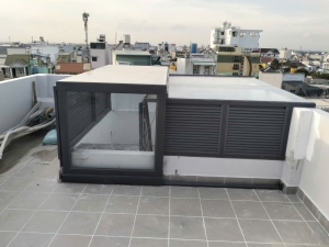 Giếng trời kết hợp nối lên cầu thang – Vĩnh Long 